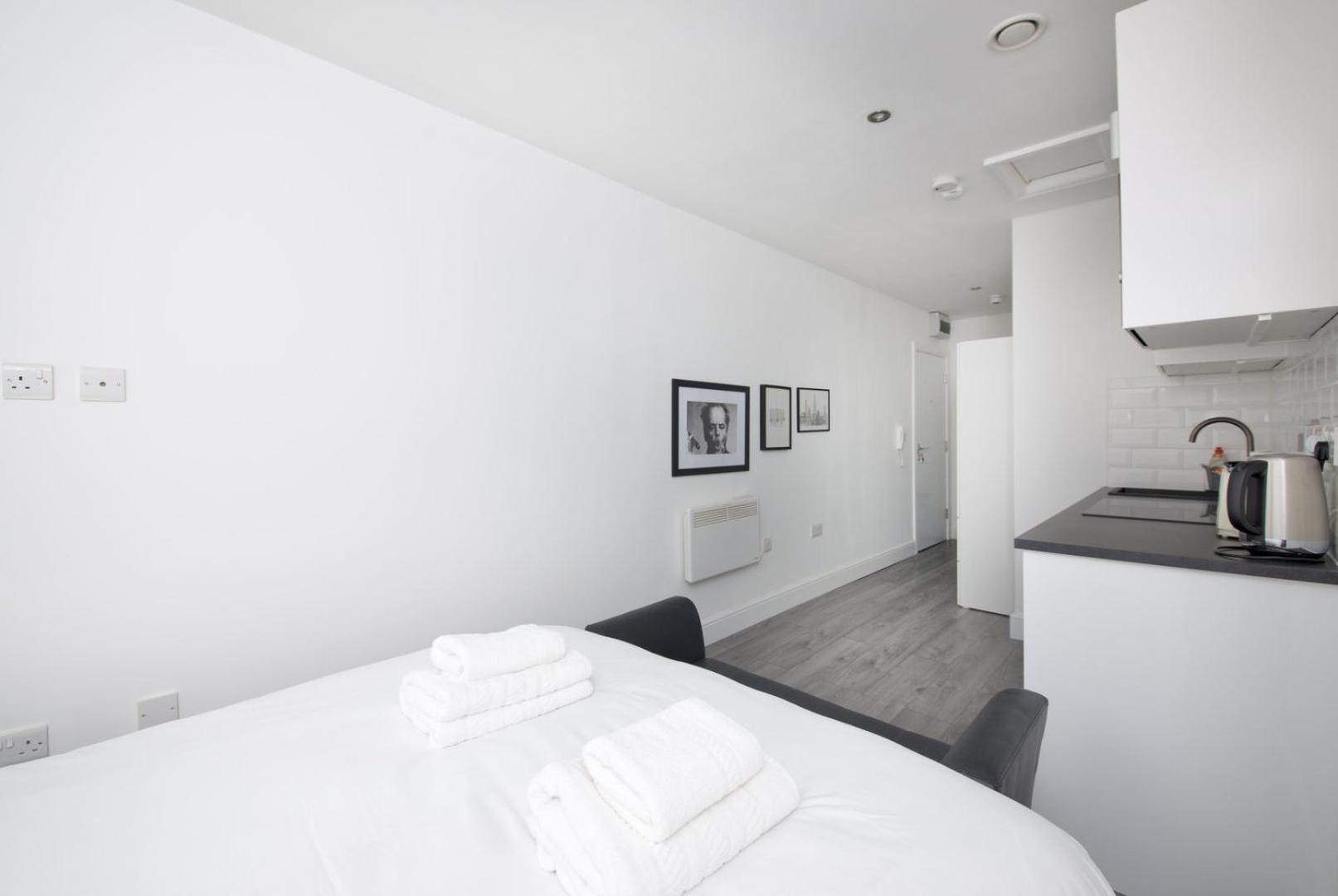 Guestready - Monochromatic Retreat Apartment Liverpool Exterior photo